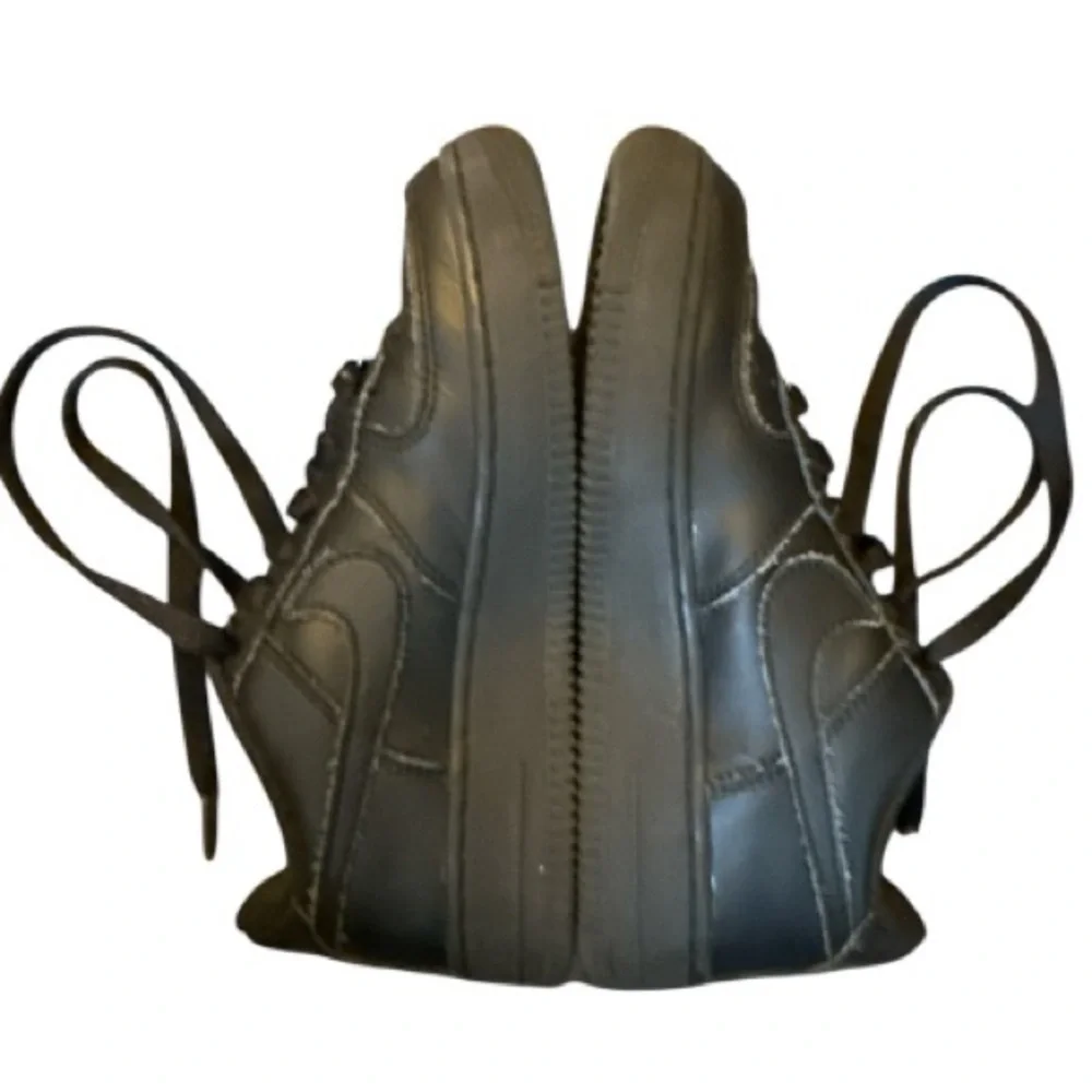 Nike Air Force 1 LE Black FV5951-001 size Y2